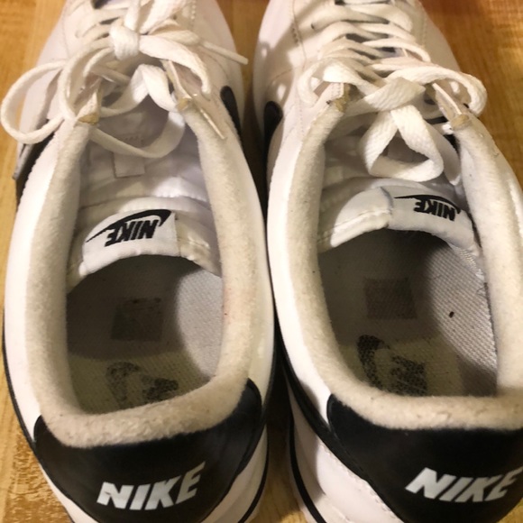 Nike’s - Picture 5 of 5